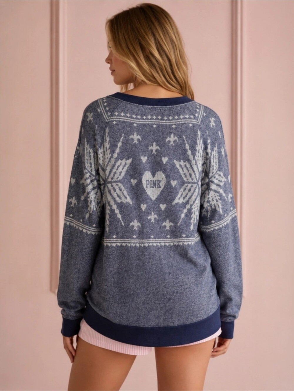 PINK Victoria's Secret Fair Isle Snowflake Fleece Sweatshirt Medium - Picture 2 of 5